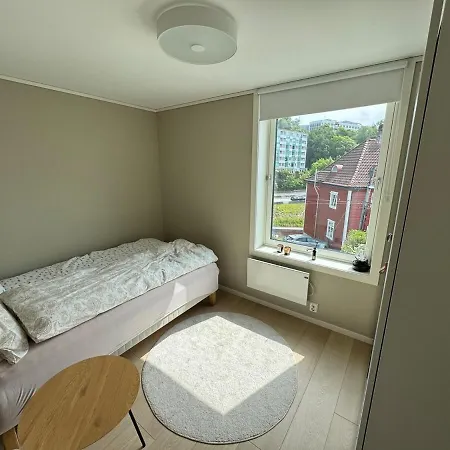 Panoramic Views And Garden! Apartment Bergen
