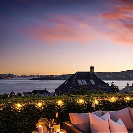Panoramic Views And Garden! *